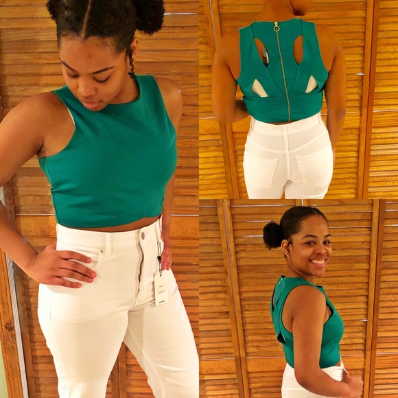 Express Tops - Express Green Crop Top. Medium